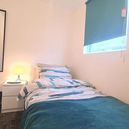 Cosy Single Room In Manor Park London Eksteriør bilde
